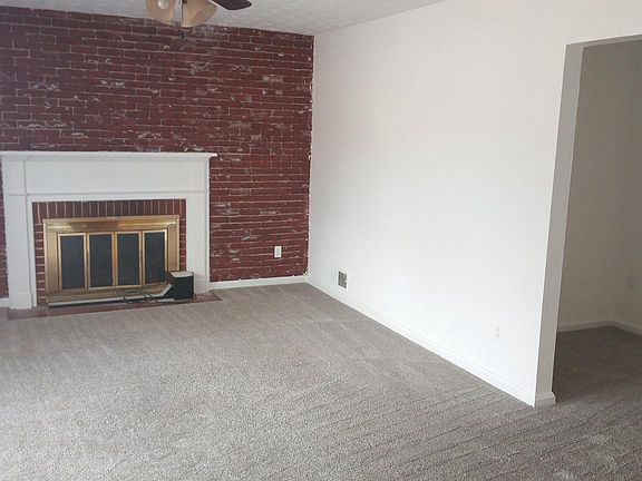 3rd image of 3630 Dannys Ln