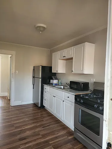 411 Franklin St #3 Photo 1