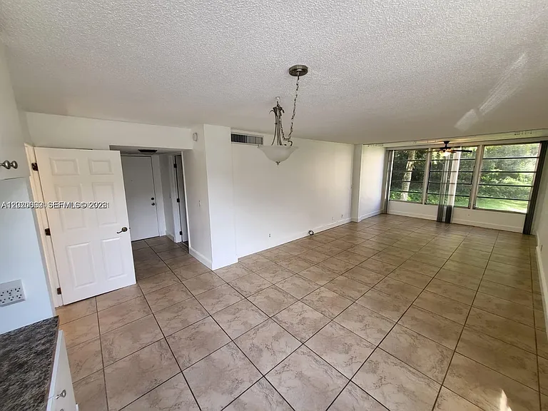 9440 Live Oak Pl #201 — Photo 4