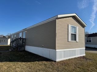 4241 Pine Rdg #270, Burton, MI 48519