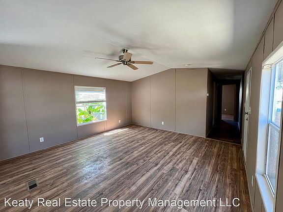 2nd image of 211 Blanco Dr