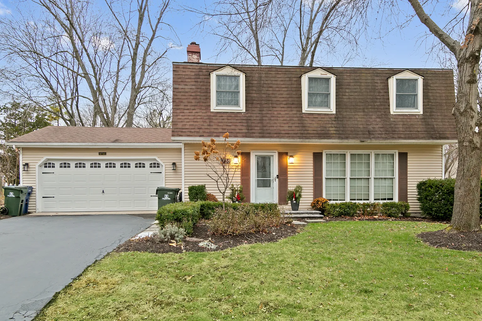 1735 Fender Rd photo 1