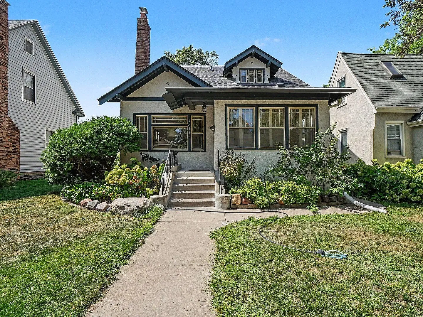 4 Bed | 2 Bath House W/ Original Character, Fenced Yard, & Garage — Photo 1