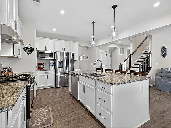 201 Devon Fields Dr — Photo 10