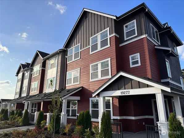 19277 NE 69th Circle #103, Redmond, WA 98052