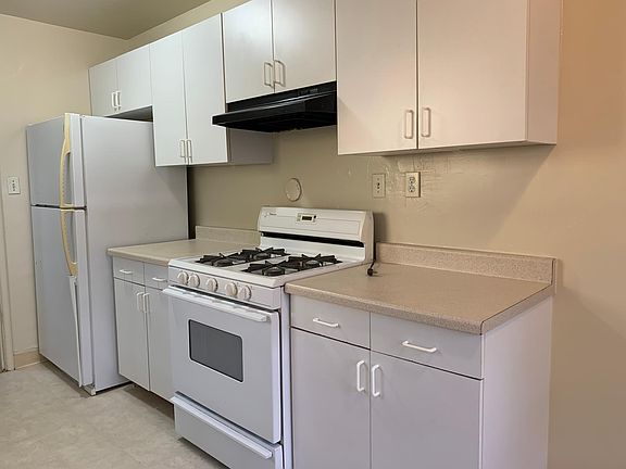 4th image of 1162 Erin Way