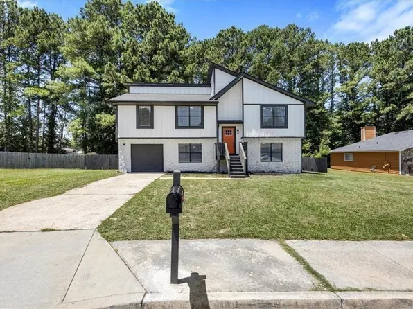 6685 Greenbower Ln, Atlanta, GA 30349