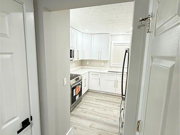 5th image of 578 Hambrick Sq