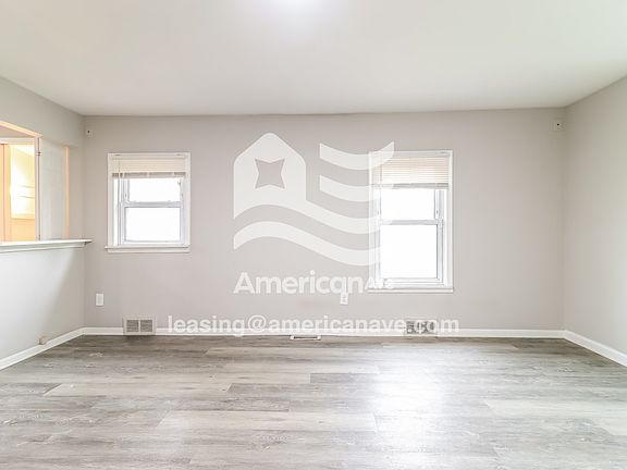 608992_004_living_room_13893223.jpg