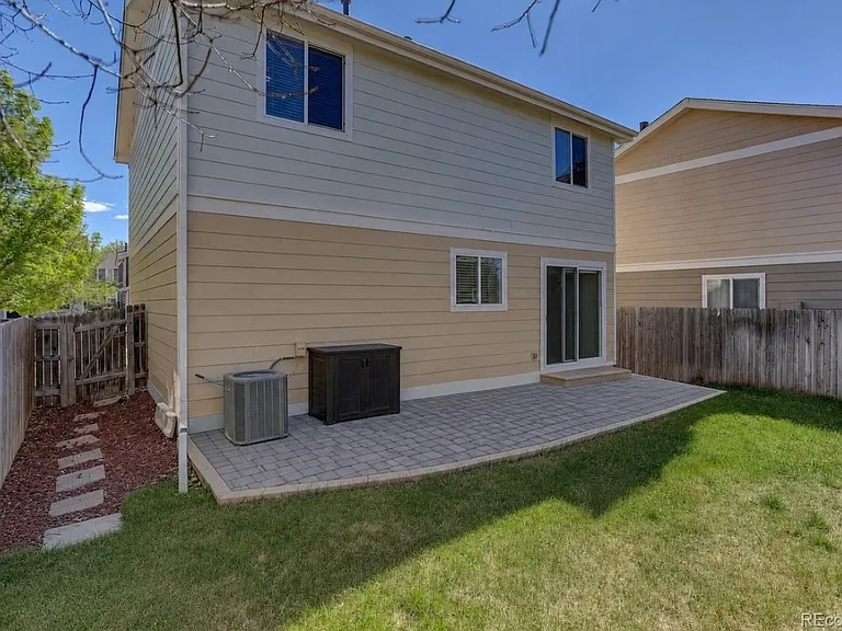 10671 Upper Ridge Rd — Photo 2