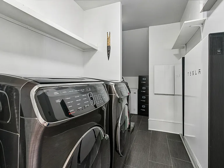 1232 Saint Ferdinand St — Photo 17