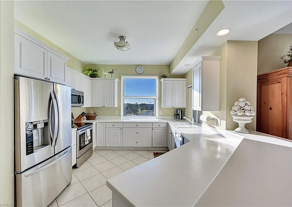400 Flagship Dr #403