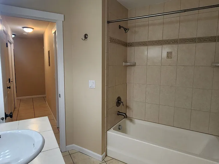 Westridge Apartments — Photo 21