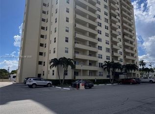 900 NE 18th Ave APT 404, Fort Lauderdale, FL 33304