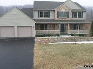 25 Percheron Dr, York, PA 17406