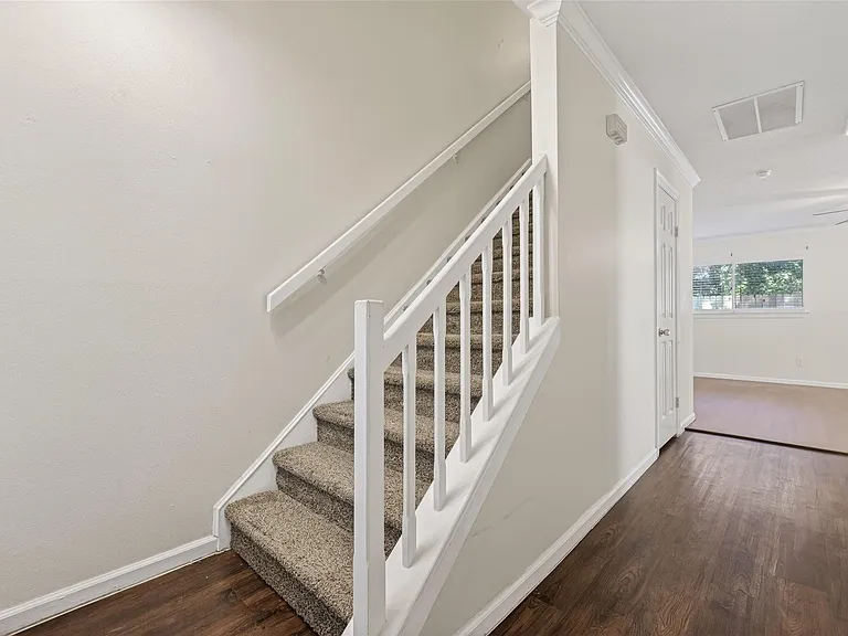 1106 E Red Cedar Cir — Photo 9