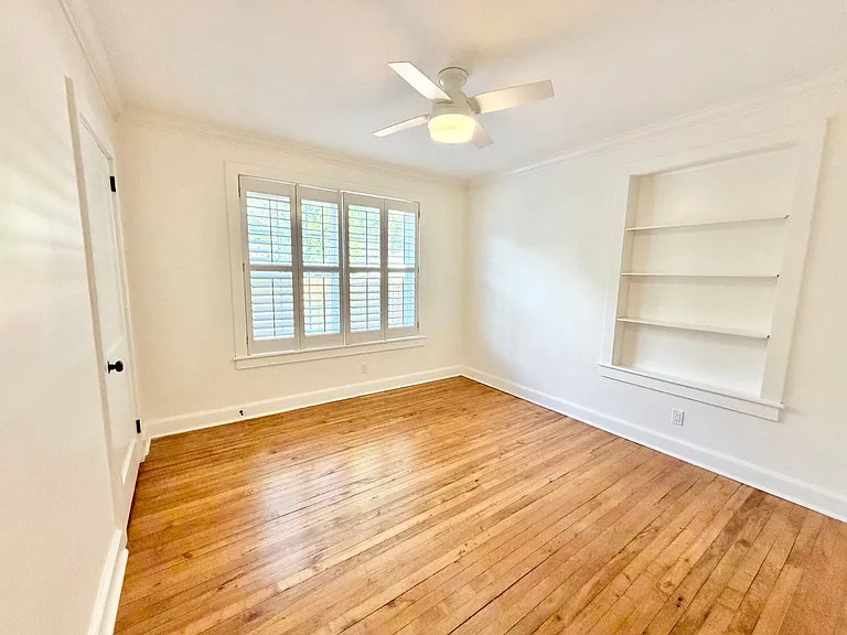 637 Columbus Dr — Photo 17
