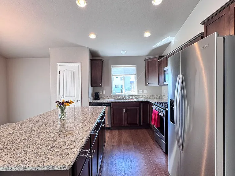 5433 Bristow Rd — Photo 2