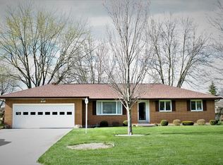 1025 Woodland Dr, Versailles, OH 45380