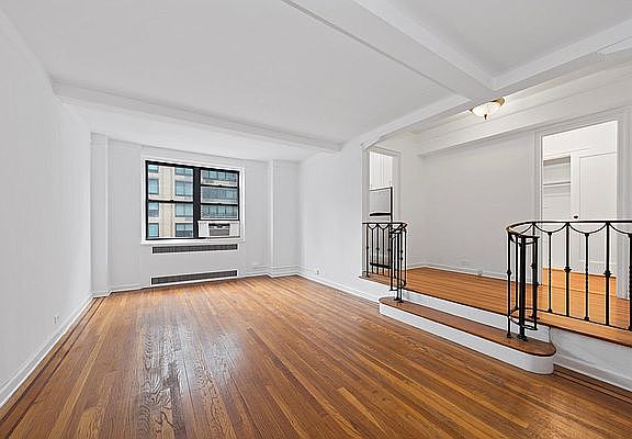 3rd image of 200 W 20th St APT 407