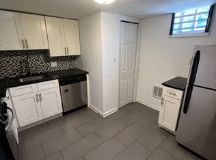 Stunning 2-Bedroom Trinity-Style Home in Fishtown! Available NOW!, Philadelphia, PA 19125