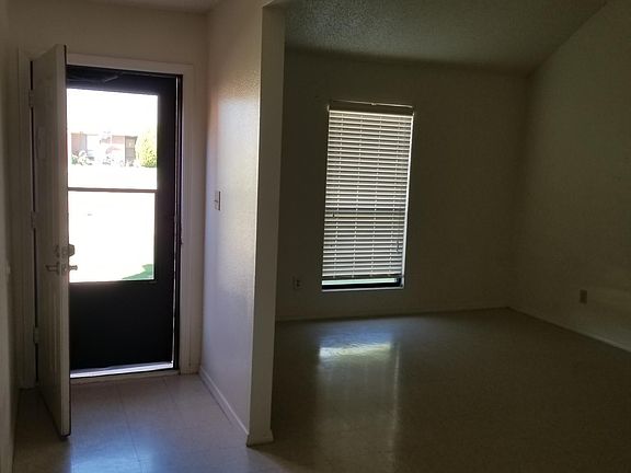 5th image of 2233 Zia Ct