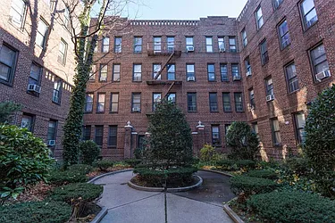 Rented by Level Group