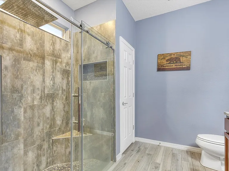 5611 Barletta Dr — Photo 24