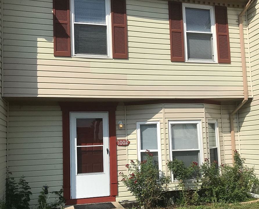 1st image of 1002 Scarborough Ct