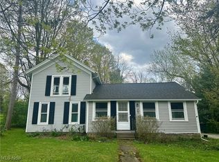 13621 W Spring St, Burton, OH 44021