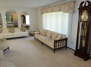 15759 Arroyo Dr, Oak Forest, IL 60452