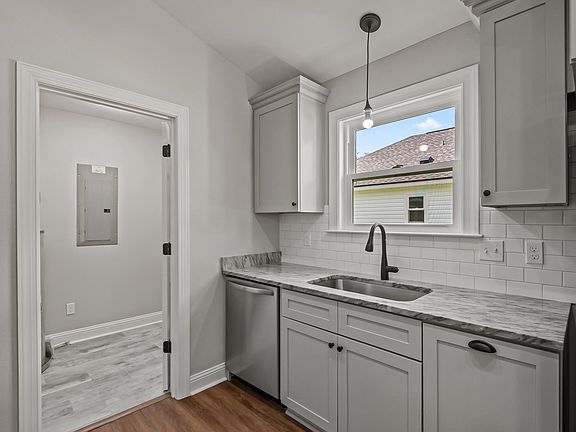 4th image of 53 Nelson Rd