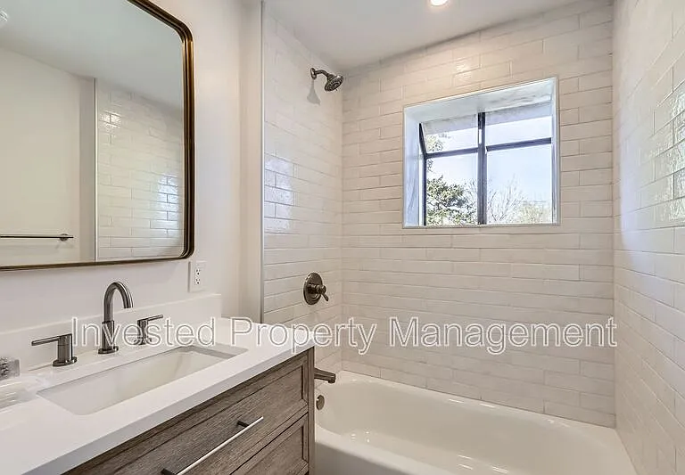 525 N Gilpin St — Photo 17