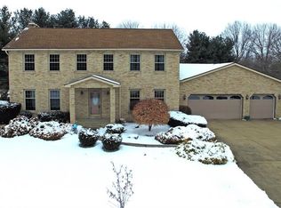 116 Hickory Cir, Cortland, OH