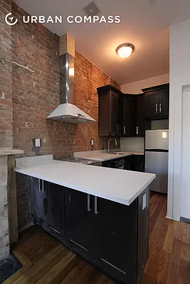 Rented by Compass | media 9