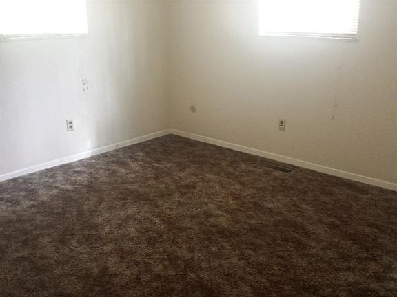 5th image of 2046 Roosevelt Ave