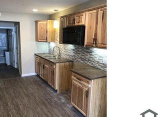 335 Victoria Pl, Toledo, OH 43610