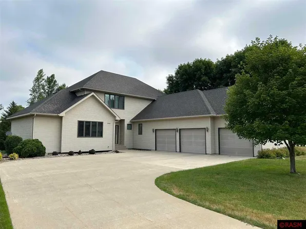 506 11th Ave NW, Waseca, MN 56093