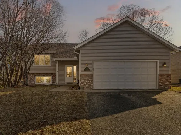 2201 Valley Dr, Northfield, MN 55057