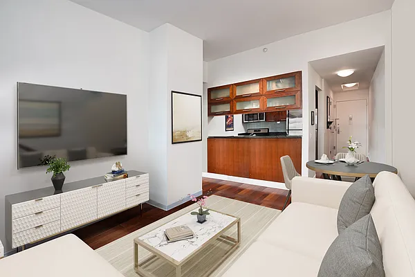 Sold by Elegran | media 2