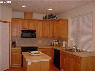 4th image of 3529 SE 175th Ave