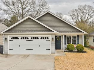 8 Maplecroft St, Greenville, SC 29609
