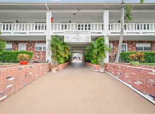 4746 Azalea Dr APT 210, New Port Richey, FL 34652