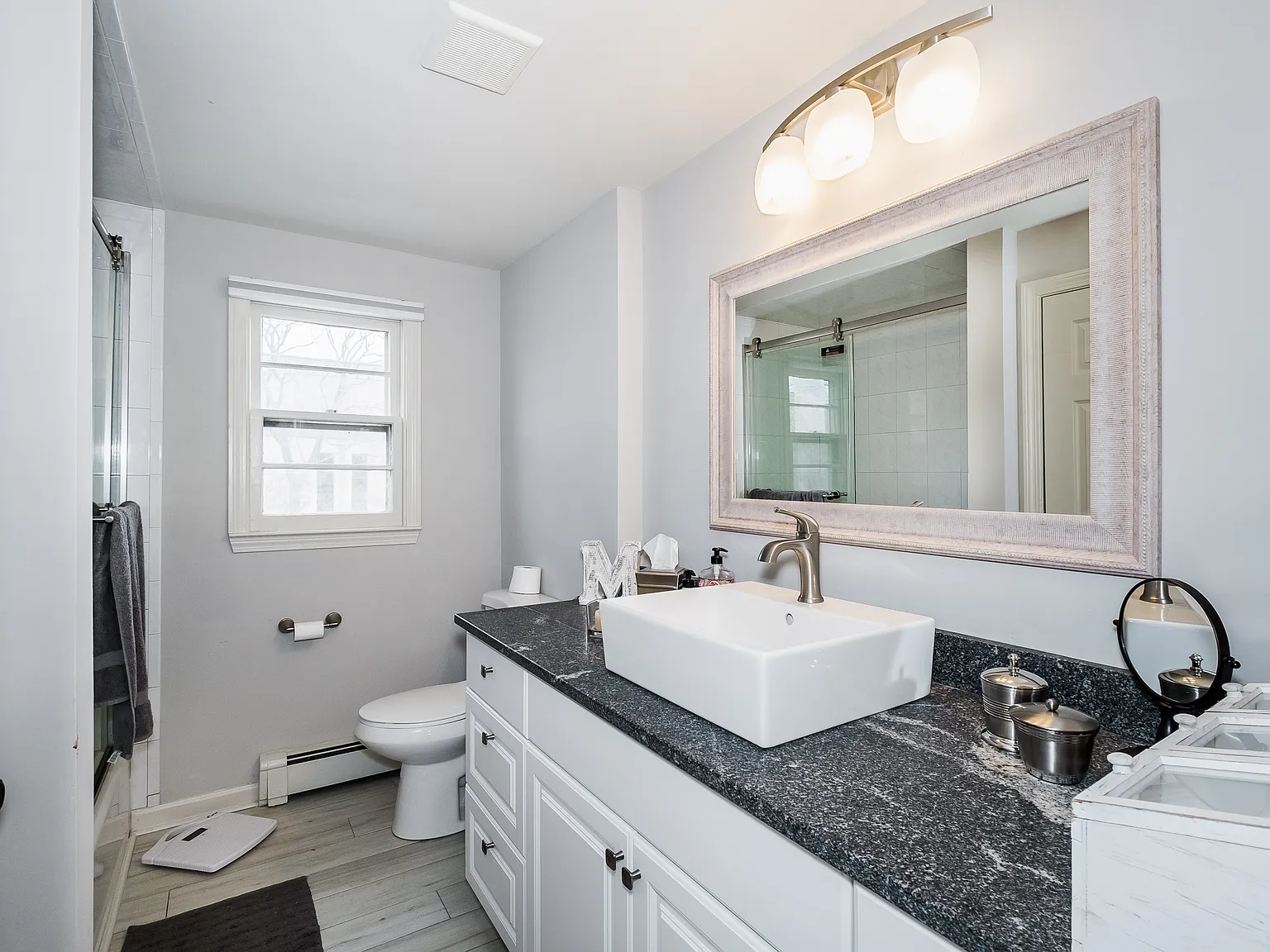 3 bed, $2,600 — Photo 3