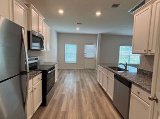 10434 Sweetwater Creek Dr, Cleveland, TX 77328