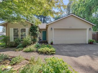 9207 SW Capitol Hwy, Portland, OR 97219