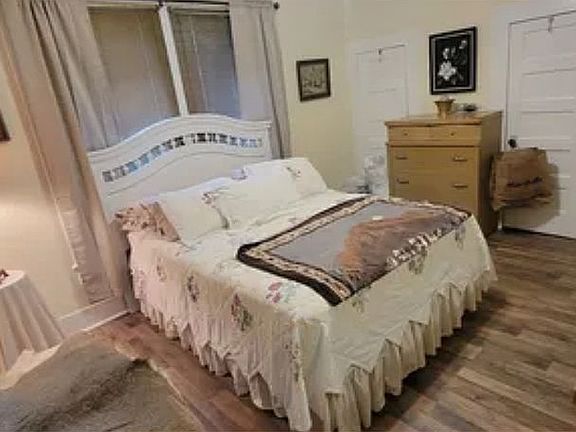 Bedroom 2/ Guest Bedroom 