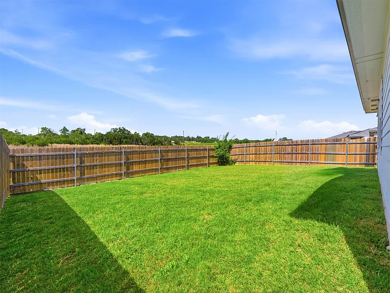 1024 Tipton St — Photo 32
