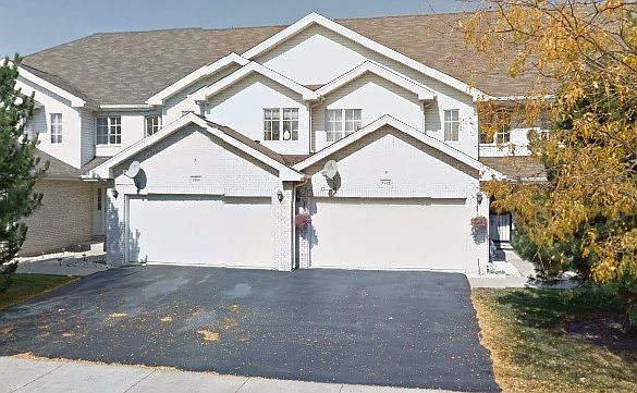 1st image of 7914 W 105th St