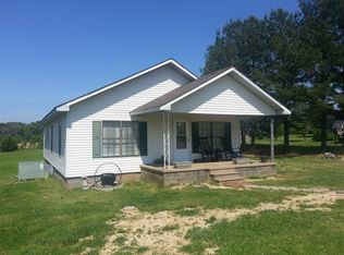 318 Travis Rd, Martin, TN 38237